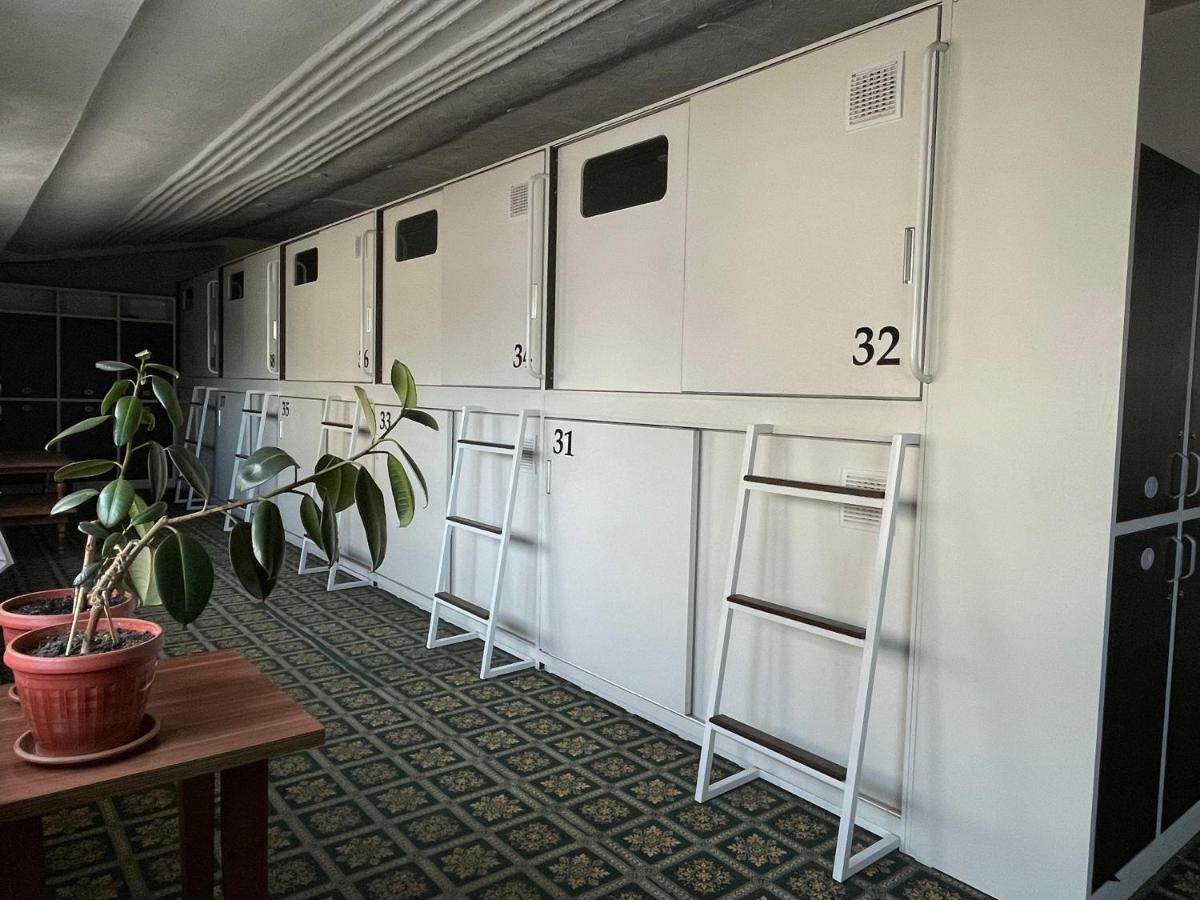 Capsule Hotel Technocave Bishkek Exterior foto