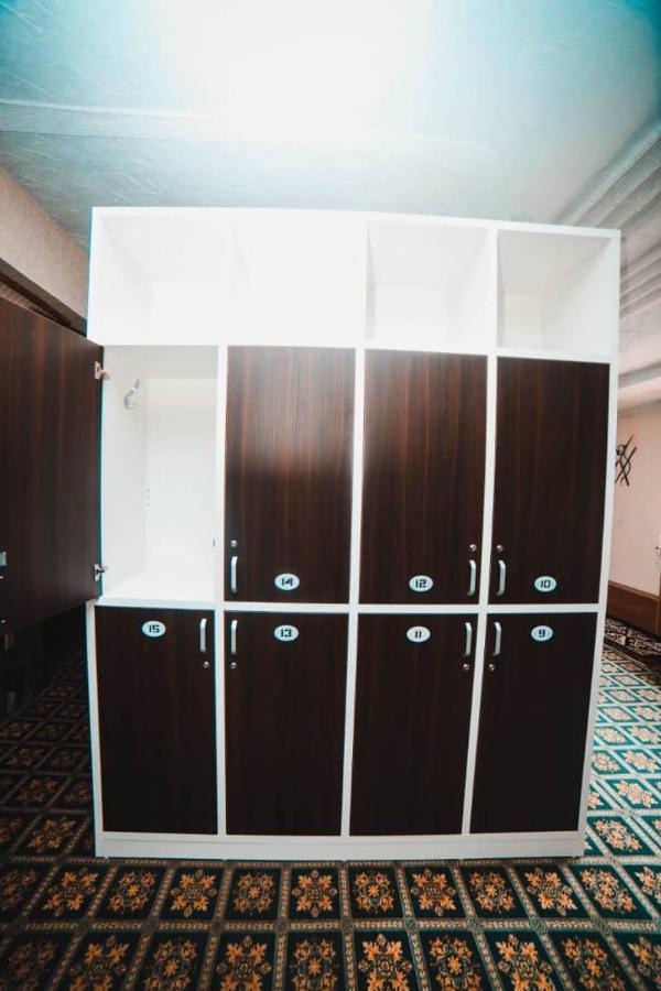 Capsule Hotel Technocave Bishkek Exterior foto