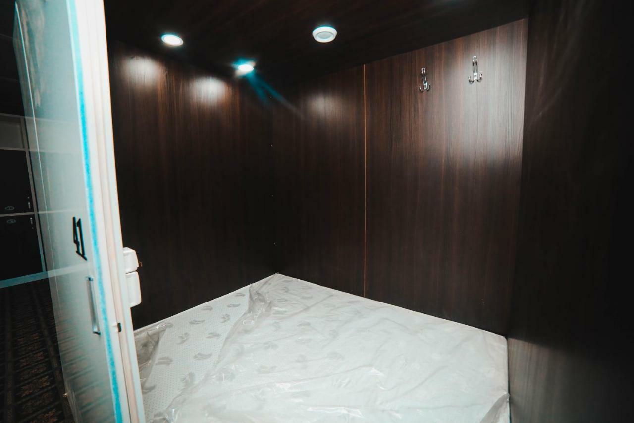 Capsule Hotel Technocave Bishkek Exterior foto