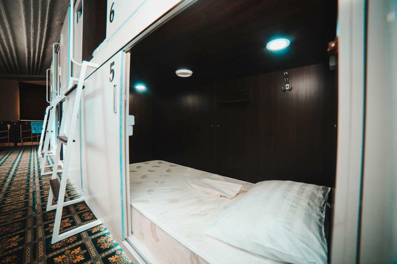 Capsule Hotel Technocave Bishkek Exterior foto